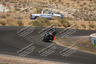 media/Apr-19-2025-AHRMA (Sat) [[3d98ca3309]]/Race/Group 7/Turn 4/